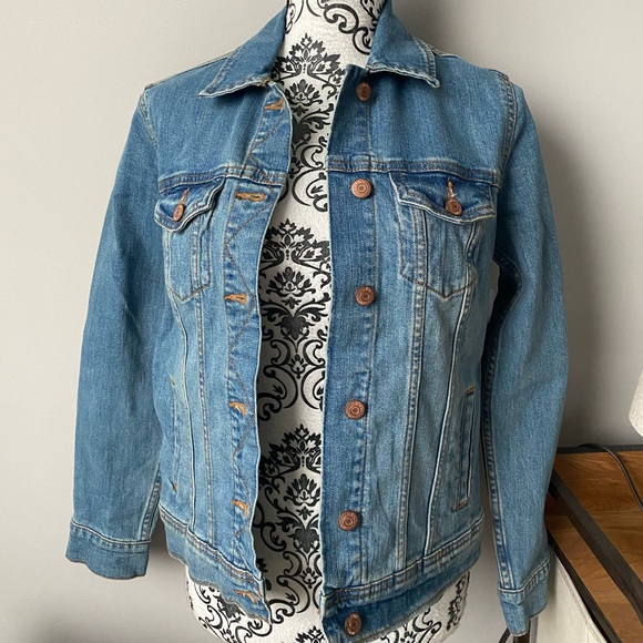 NWT Old Navy Jean Jacket - Picture 8 of 9